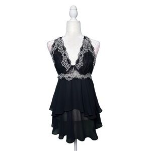 Elegant Black Lace Chemise